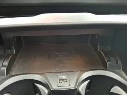 Photo 25 BMW Serie 3 Gén. VII (G20) Ph1 Edition Sport 4