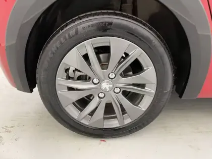 Photo 18 Peugeot 208  Electrique 50 kWh 136ch