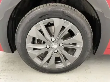 Photo 16 Peugeot 208  Electrique 50 kWh 136ch