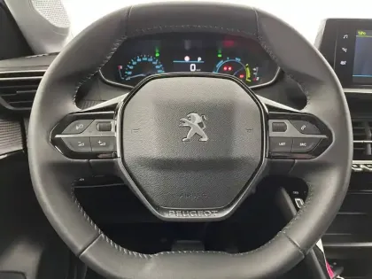 Photo 22 Peugeot 208  Electrique 50 kWh 136ch