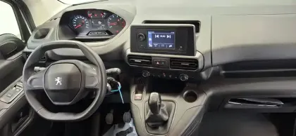 Photo 19 Peugeot Partner  FOURGON STANDARD 650 KG BLUEHDI 100 S&S BVM5