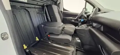 Photo 20 Peugeot Partner  FOURGON STANDARD 650 KG BLUEHDI 100 S&S BVM5