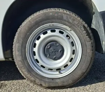 Photo 14 Peugeot Partner  FOURGON STANDARD 650 KG BLUEHDI 100 S&S BVM5