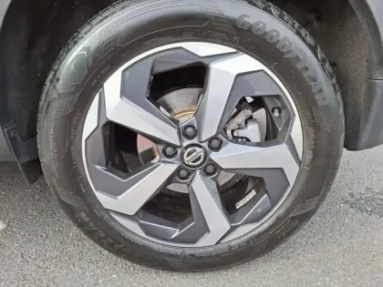 Photo 25 Nissan Qashqai Gén. II (J11) Ph2 Tekna 5