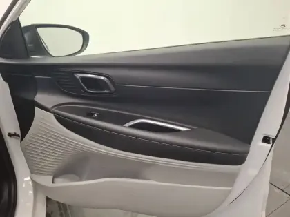 Photo 27 Hyundai I20  1.0 T-GDi 100 DCT-7