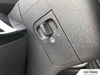 Photo 99 Mercedes GLA  200 d 8G-DCT