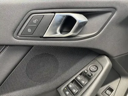 Photo 22 BMW Serie 1 118i 136 ch DKG7