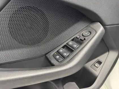 Photo 21 BMW Serie 1 118i 136 ch DKG7