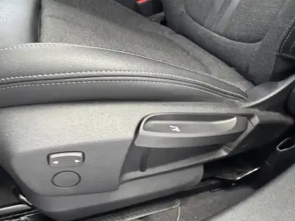 Photo 20 BMW Serie 1 118i 136 ch DKG7