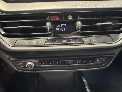 Photo 28 BMW Serie 1 118i 136 ch DKG7