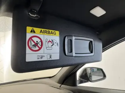 Photo 37 BMW Serie 1 118i 136 ch DKG7