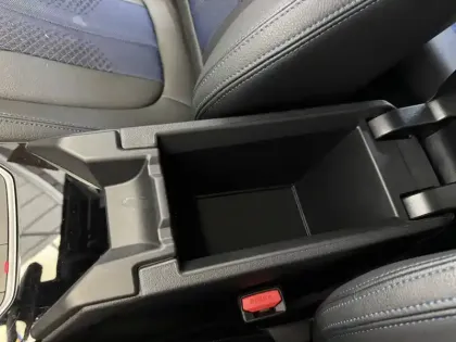 Photo 38 BMW Serie 1 118i 136 ch DKG7