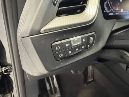 Photo 20 BMW Serie 1 118i 136 ch DKG7