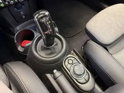 Photo 32 Mini Mini Hatch 5 Portes Cooper 136 ch DKG7