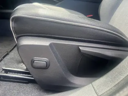 Photo 31 Renault Megane  E-Tech EV60 220 ch super charge