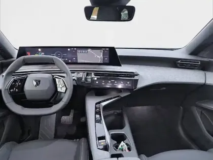 Photo 7 Peugeot 5008  Plug-in Hybrid 195 e-DCS7