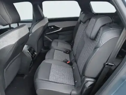 Photo 11 Peugeot 5008  Plug-in Hybrid 195 e-DCS7