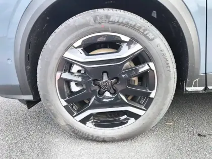 Photo 12 Peugeot 5008  Plug-in Hybrid 195 e-DCS7