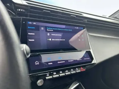 Photo 111 Peugeot 308  PHEV 225 e-EAT8