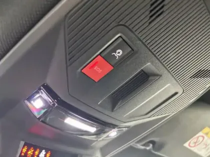 Photo 114 Peugeot 308  PHEV 225 e-EAT8