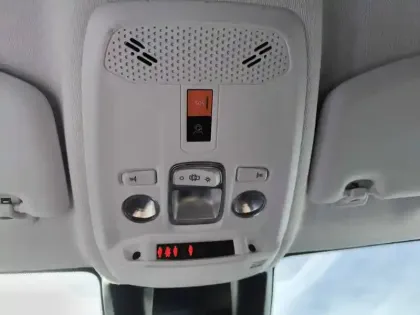 Photo 19 Peugeot 208  Hybrid 110 ch e-DCS6