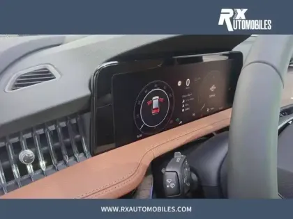 Photo 5 Skoda Superb Gén. IV Ph1 Laurin & Klement 5