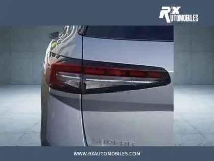 Photo 29 Skoda Superb Gén. IV Ph1 Laurin & Klement 5