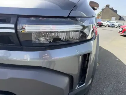 Photo 17 Dacia Duster  Hybrid 140