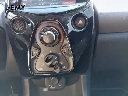 Photo 27 Peugeot 108  VTi 72ch S&S BVM5