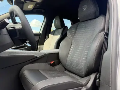 Photo 8 Peugeot 3008 Gén. III Ph1 GT 5