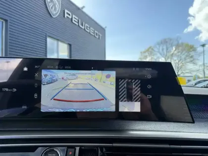 Photo 31 Peugeot 3008  Hybrid 145 e-DCS6