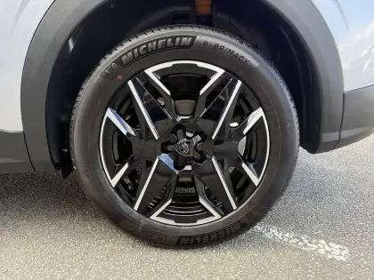 Photo 29 Peugeot 3008  Hybrid 145 e-DCS6