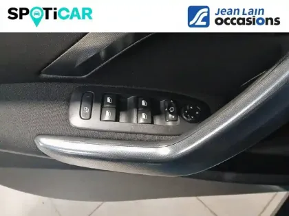 Photo 19 Peugeot 2008 Gén. I Ph2 Allure 5