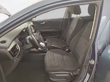 Photo 10 Kia Stonic  1.0 T-GDi 120 ch ISG BVM6