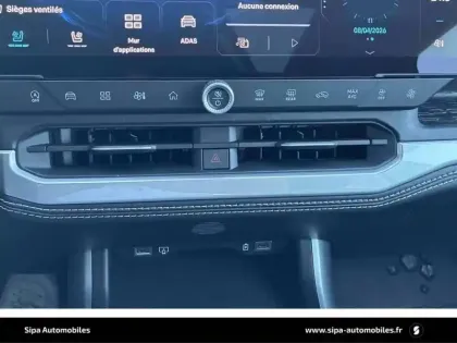 Photo 16 Jeep Compass  1.2 Turbo T3 145 ch BVR6 e-Hybrid 4x2