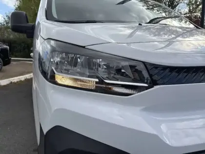 Photo 15 Citroën Jumpy  FGN DIESEL 150 CH M MANUELLE