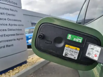 Photo 19 Ford Kuga NOUVEAU  2.5 DURATEC 180 FLEXIFUEL FHEV E85 POWERSHIFT