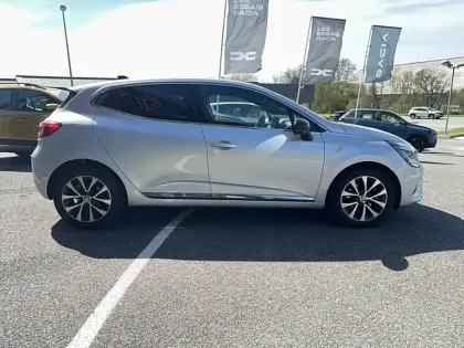 Photo 16 Renault Clio Gén. V (BJA) Ph1 NG Techno 5