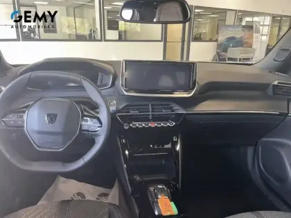 Photo 7 Peugeot 2008  Hybrid 110 e-DCS6