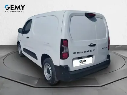 Photo 6 Peugeot Partner  FGN ESSENCE 110 CH M MANUELLE