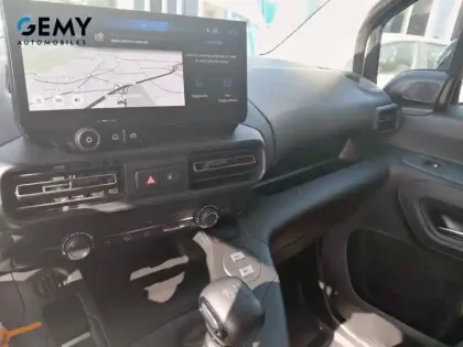 Photo 12 Peugeot Partner  FGN ESSENCE 110 CH M MANUELLE