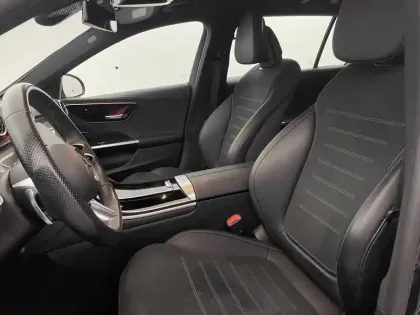 Photo 46 Mercedes Classe C Gén. V (S206) Ph1 AMG Line 5