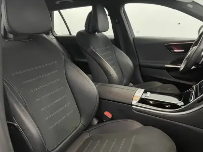 Photo 59 Mercedes Classe C Gén. V (S206) Ph1 AMG Line 5