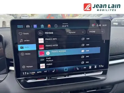 Photo 15 Volkswagen T-roc  1.5 eTSI EVO2 Hybrid 150 ch DSG7