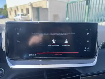 Photo 18 Peugeot 208  PureTech 130 S&S EAT8