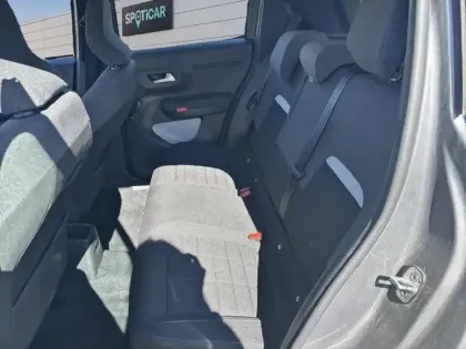 Photo 22 Citroën C3 Gén. IV Ph1 PLUS 5