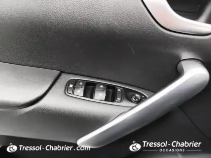 Photo 19 Mercedes Classe X  250D BVA7 4MATIC PROGRESSIVE