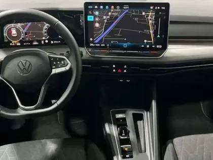 Photo 9 Volkswagen Golf Gén. VIII Ph2 VW Edition 5