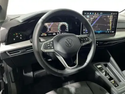 Photo 8 Volkswagen Golf Gén. VIII Ph2 VW Edition 5