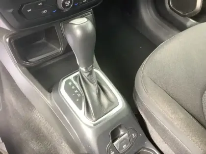 Photo 21 Jeep Renegade Nouveau 1.5 Turbo T4 130 ch BVR7 e-Hybrid Summit